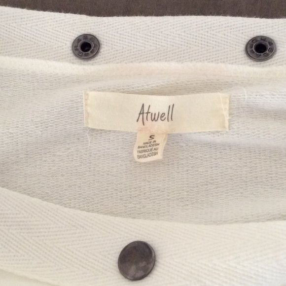Atwell Ivory Long Sleeve Top sz. small - Picture 5 of 5